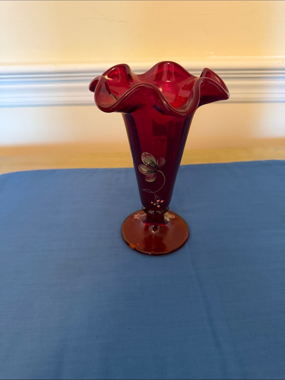 Fenton: Handcrafted Red Ruffled Glass Vase with Floral Detail